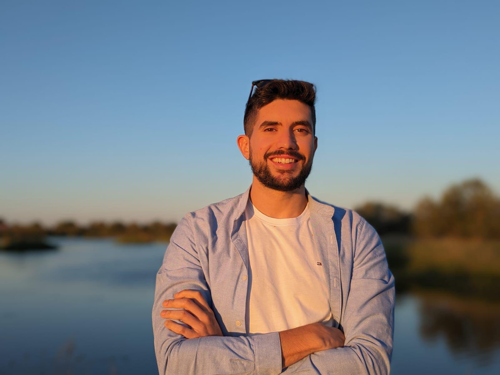 Juan, fundador de Muéstrate